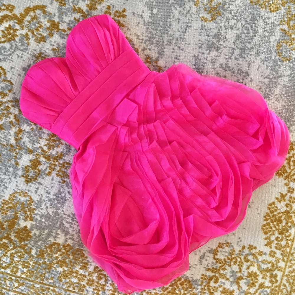 Tony Bowls Cocktail Dress Ruffle Cupcake 6 pink